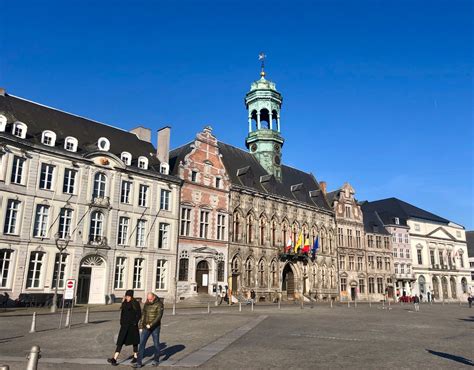 Mons .